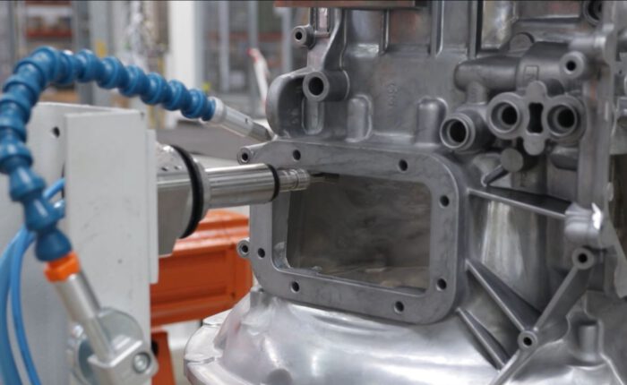 05_Flexible Entgrat- und Automatisierungslösungen für den Druckguss 04